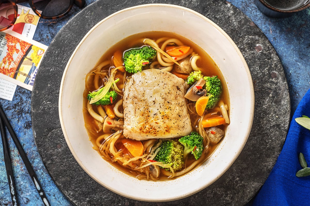 Japanse ramen met gebakken kabeljauw