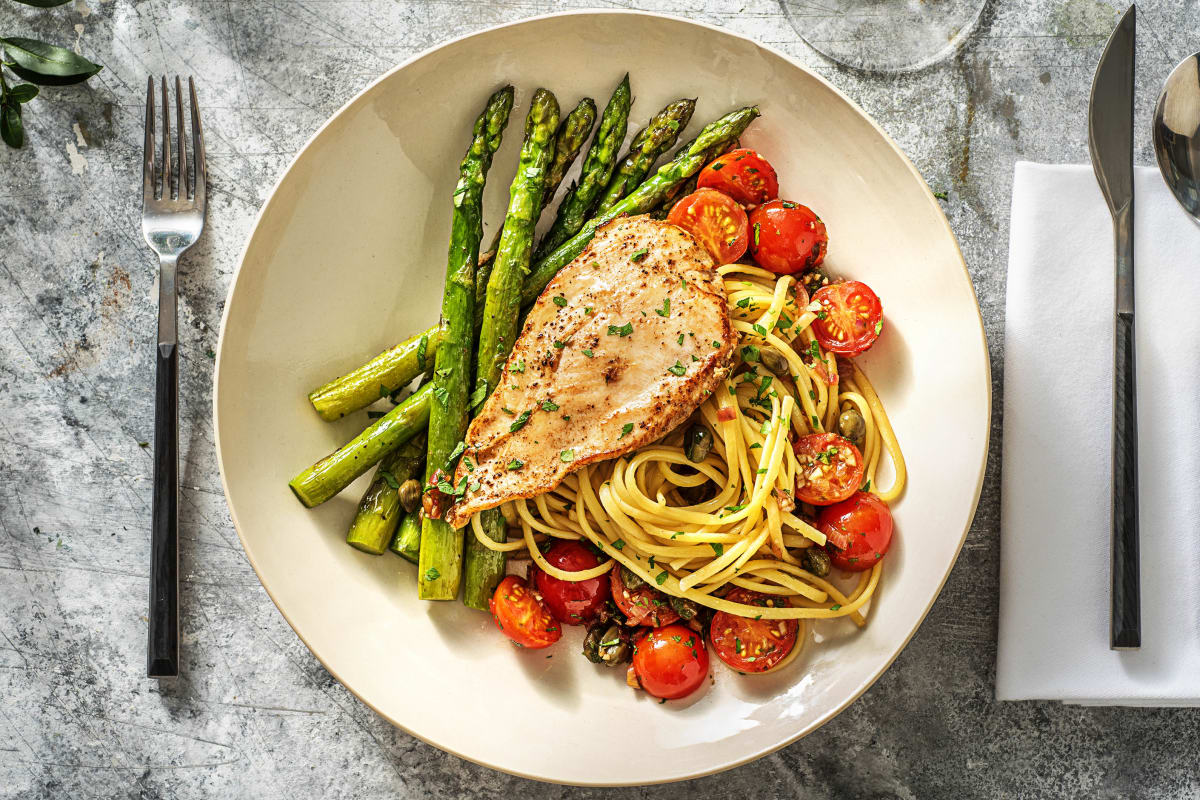 Poulet piccata, asperges vertes et linguine