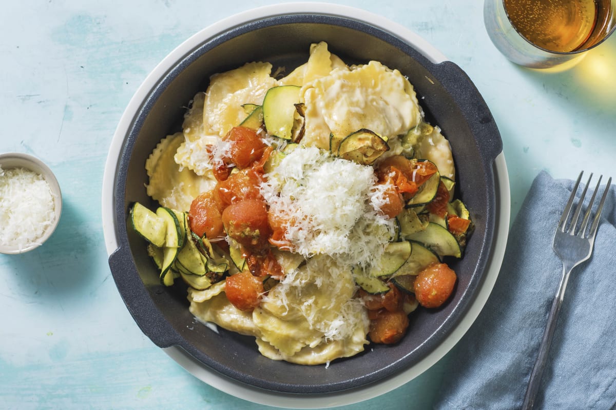 Tomate-Mozzarella-Ravioli mit Ofengemüse