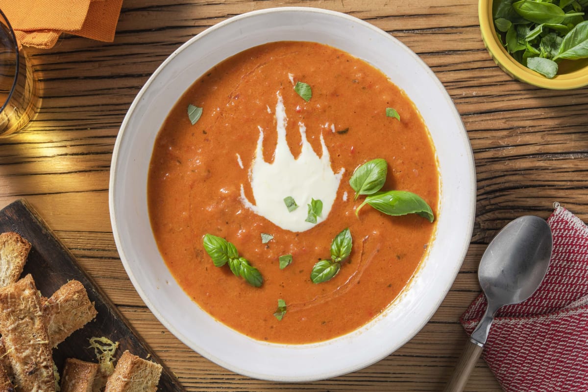 Soupe de tomates et de poivrons rôtis