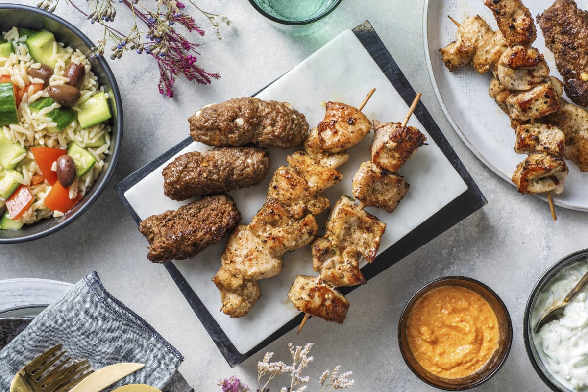 Griechische Platte mit Bifteki