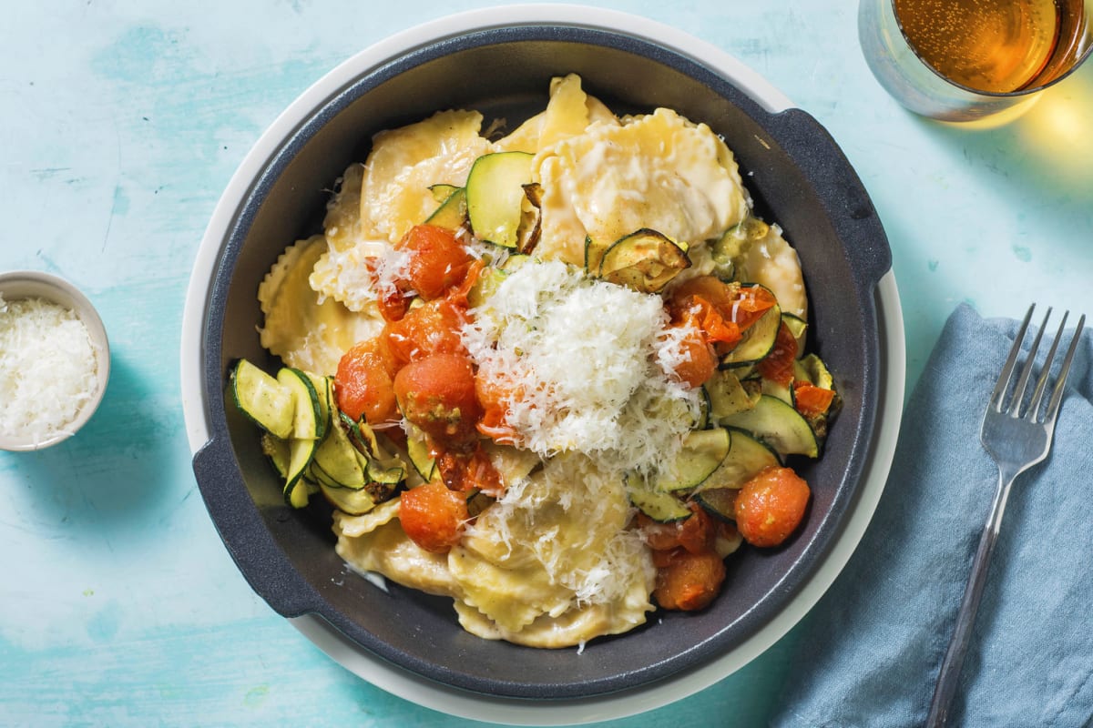 Maxi-Ravioli mit Tomate-Mozzarella-Füllung