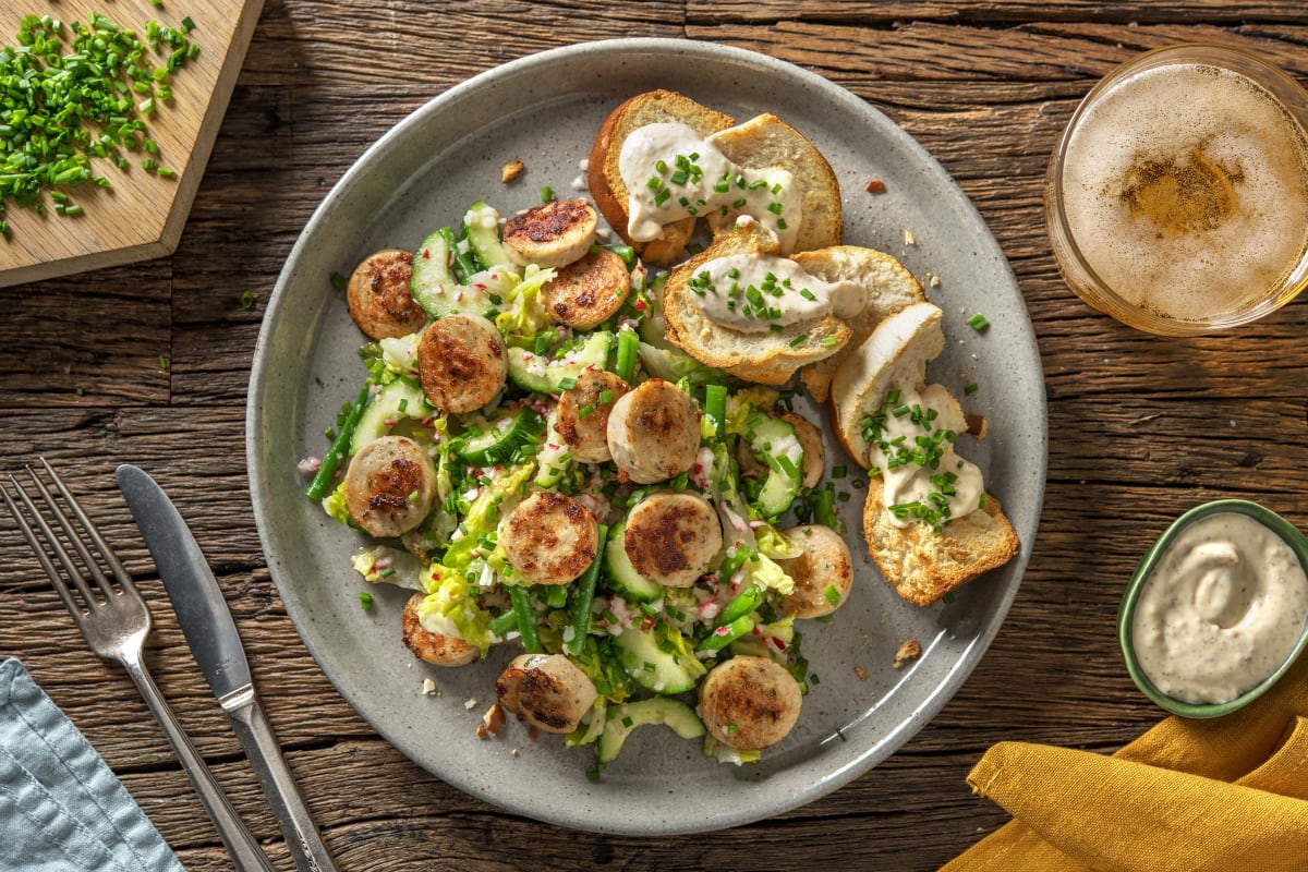 Bayerischer Salat mit Weißwurstgröstl Rezept | HelloFresh