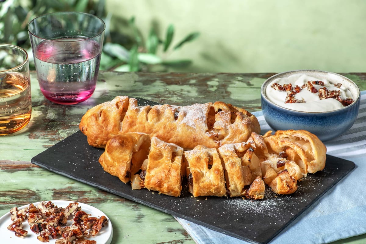 Birnen-Rosinen-Strudel mit Pekannüssen