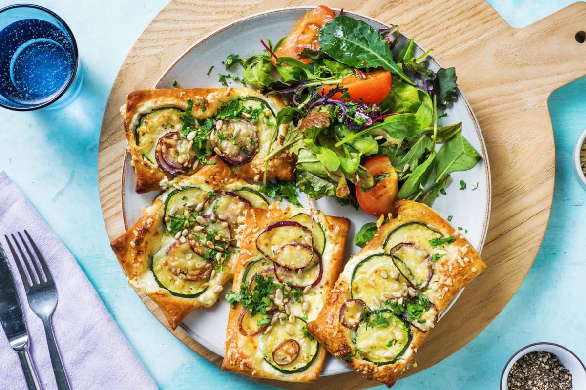 Tartelettes mit Zucchini und Käse