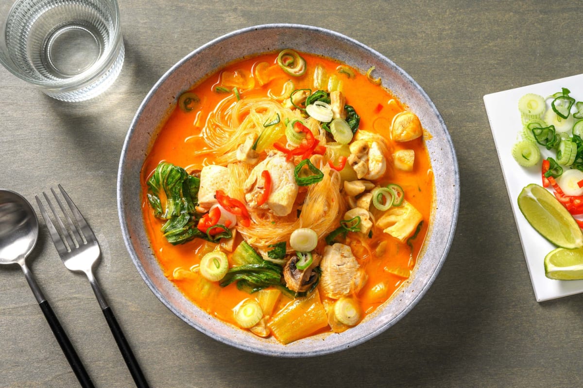 Laksa! Scharfe Hähnchen-Glasnudel-Suppe