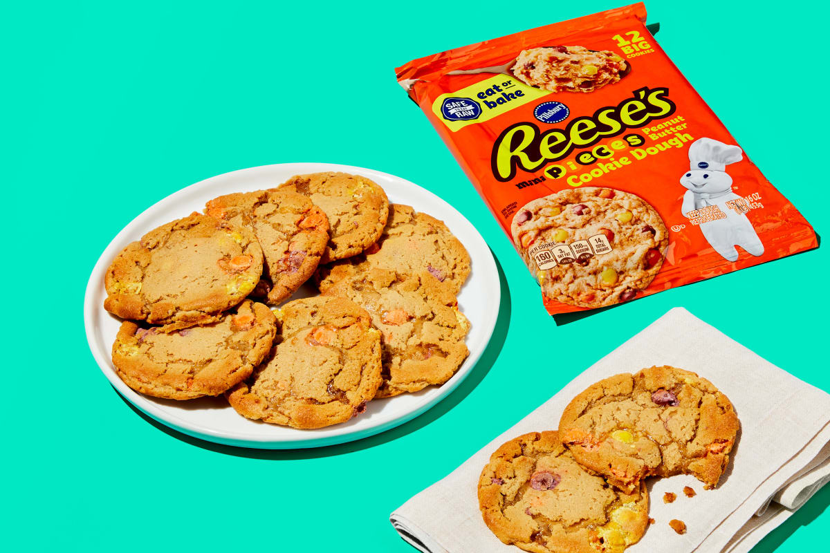 Pillsbury™ Mini REESE’S PIECES Cookie Dough