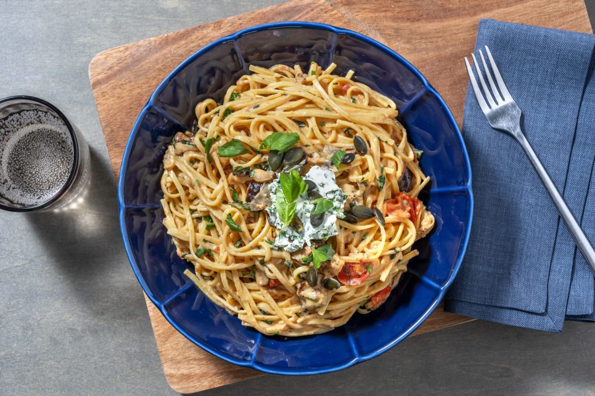 Linguine mit Aubergine, Tomaten & Kräutercreme