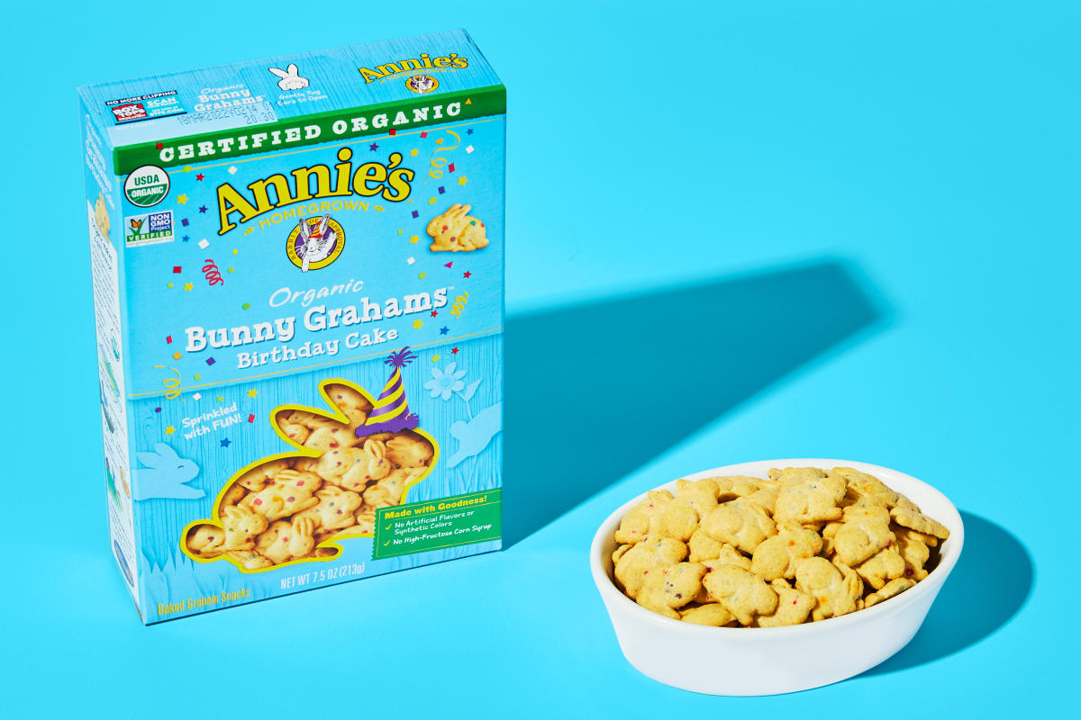 Annie’s Bunny Grahams: Birthday Cake