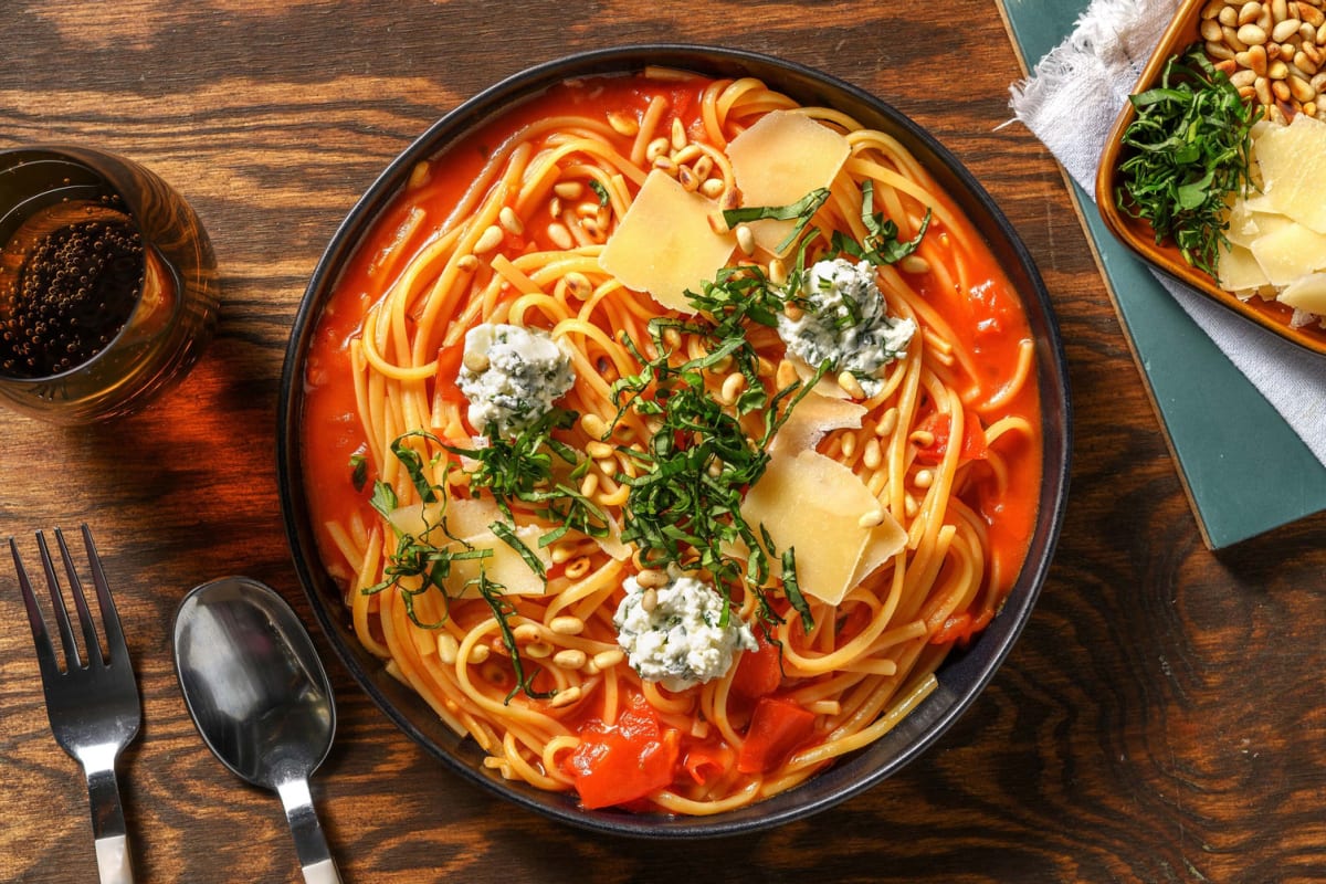 One-Pot-Spaghetti mit würziger Tomatensoße