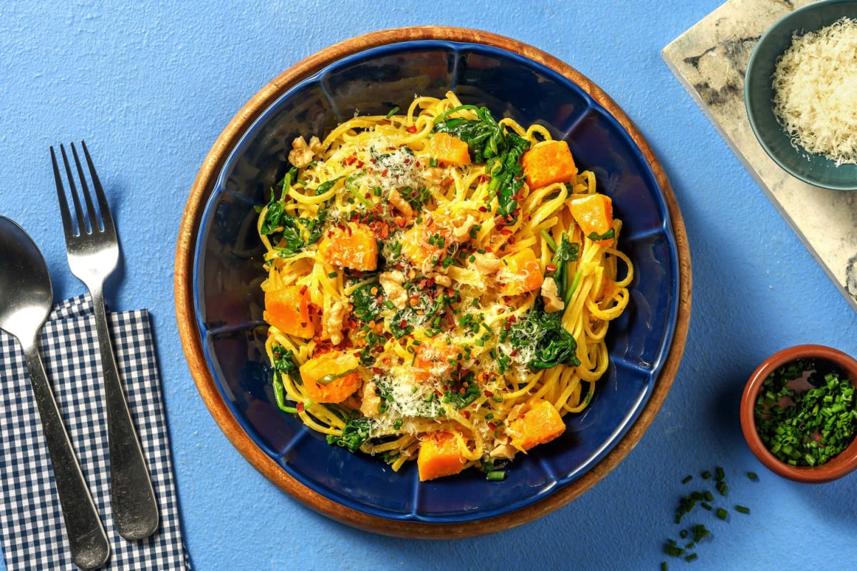 Schnelle winterliche Pasta mit Kürbis-Sahne-Soße 