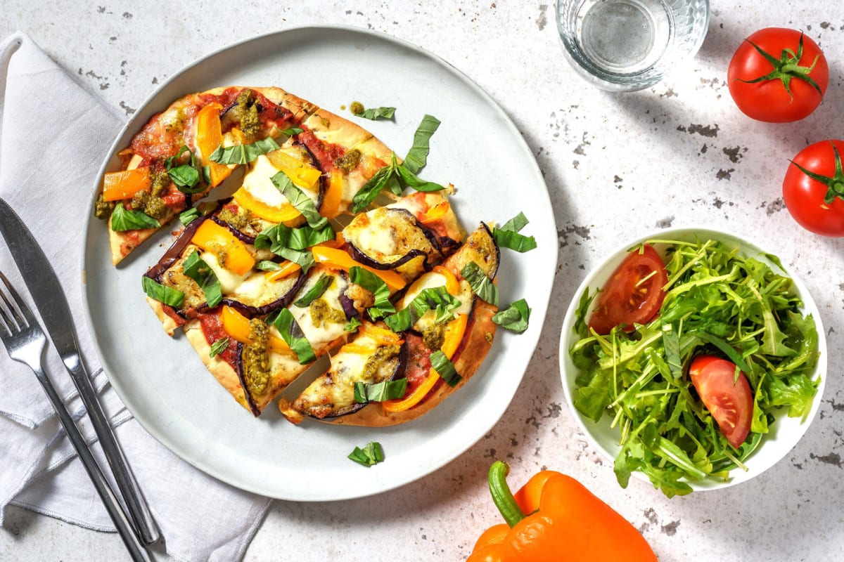 Naanpizza met aubergine en mozzarella