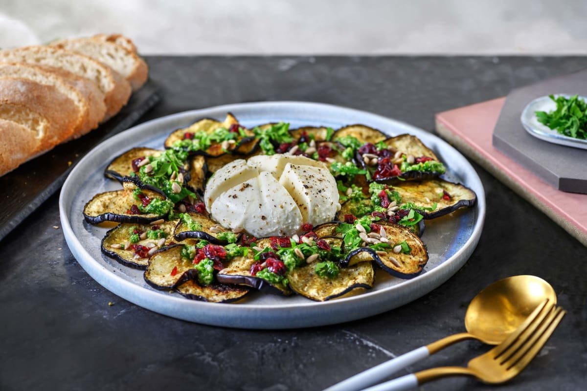 Auberginencarpaccio mit Mozzarella