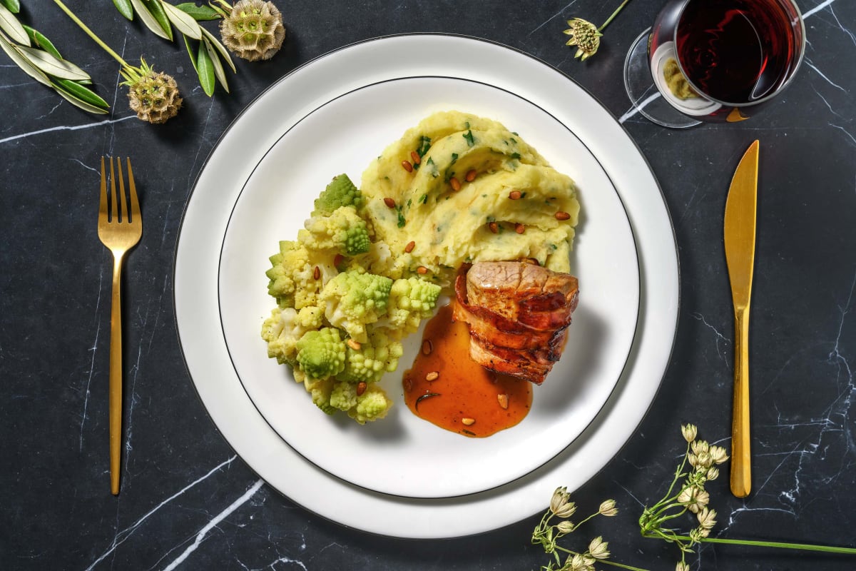 Schweinefilet im Speckmantel mit Aprikosen-Balsamico-Soße