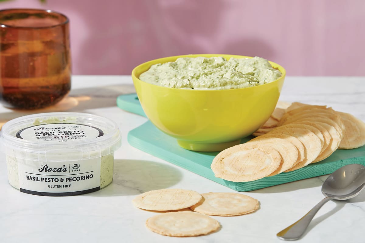 Crackers + Basil Pesto & Pecorino Dip