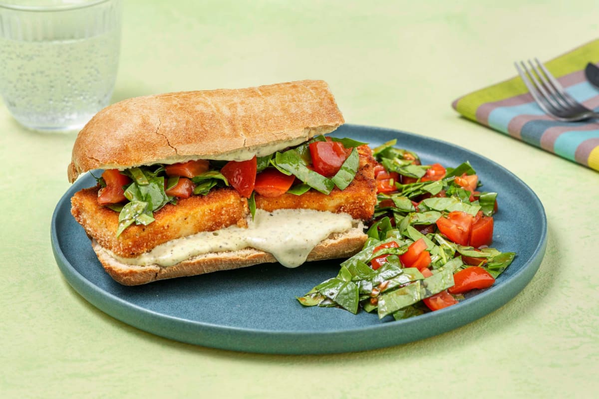 Paniertes Tofu-Sandwich mit Basilikum-Mayo