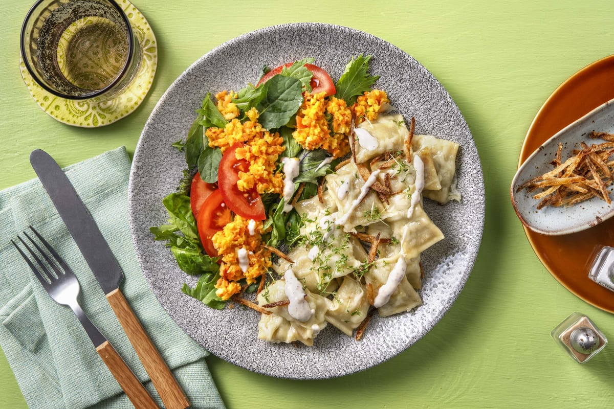 Käsige Gemüse-Maultaschen mit Röstzwiebeln