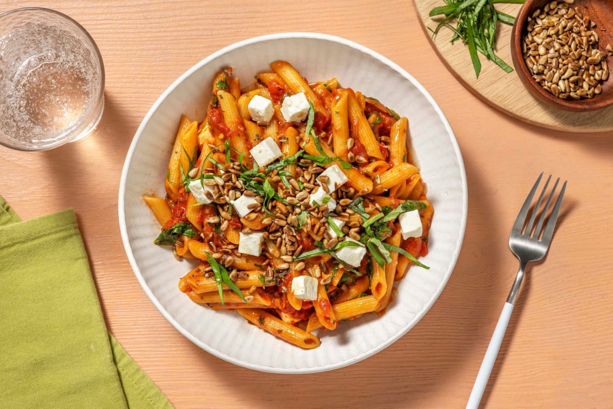 Mittelmeer One Pot Penne mit Hirtenkäse & Spinat