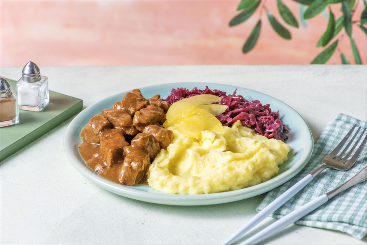 Mijoté de bœuf avec purée et chou rouge