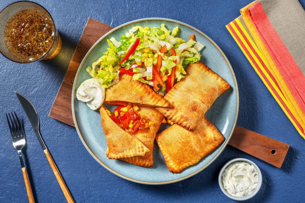 Knusprige Empanadas mit Paprika-Mais-Füllung