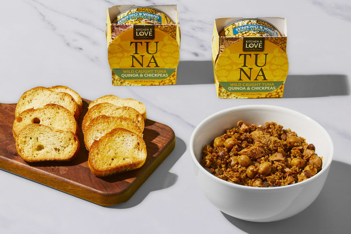Tuna & Chickpea Quinoa with Crostini