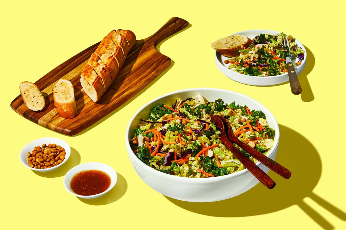 Garlic Bread & Crunchy Sesame Salad Combo