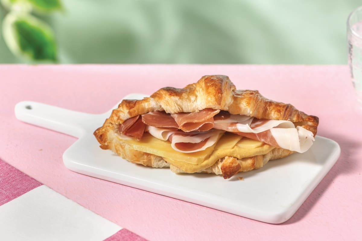 Prosciutto & Cheese Croissant