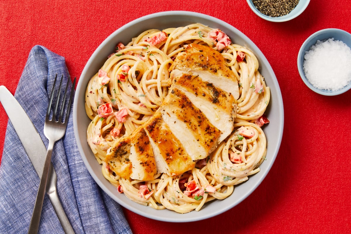 Creamy Aglio E Olio Chicken Pasta