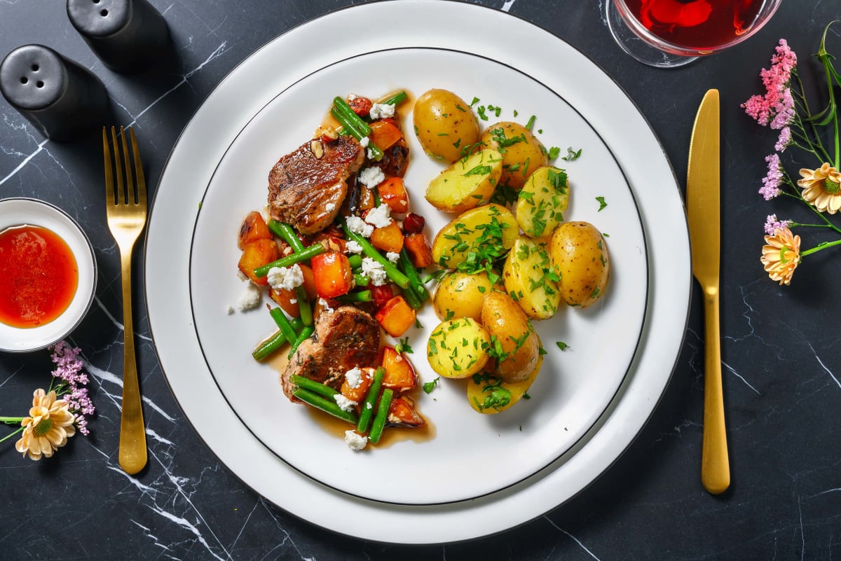 Schweinefilet mit Nektarinen-Ziegenkäse-Salat