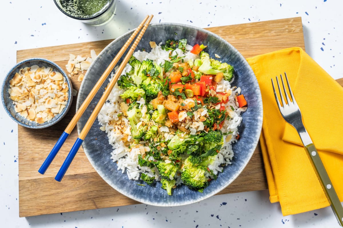 Kuba Kokos Bowl mit Ananas-Paprika-Salsa