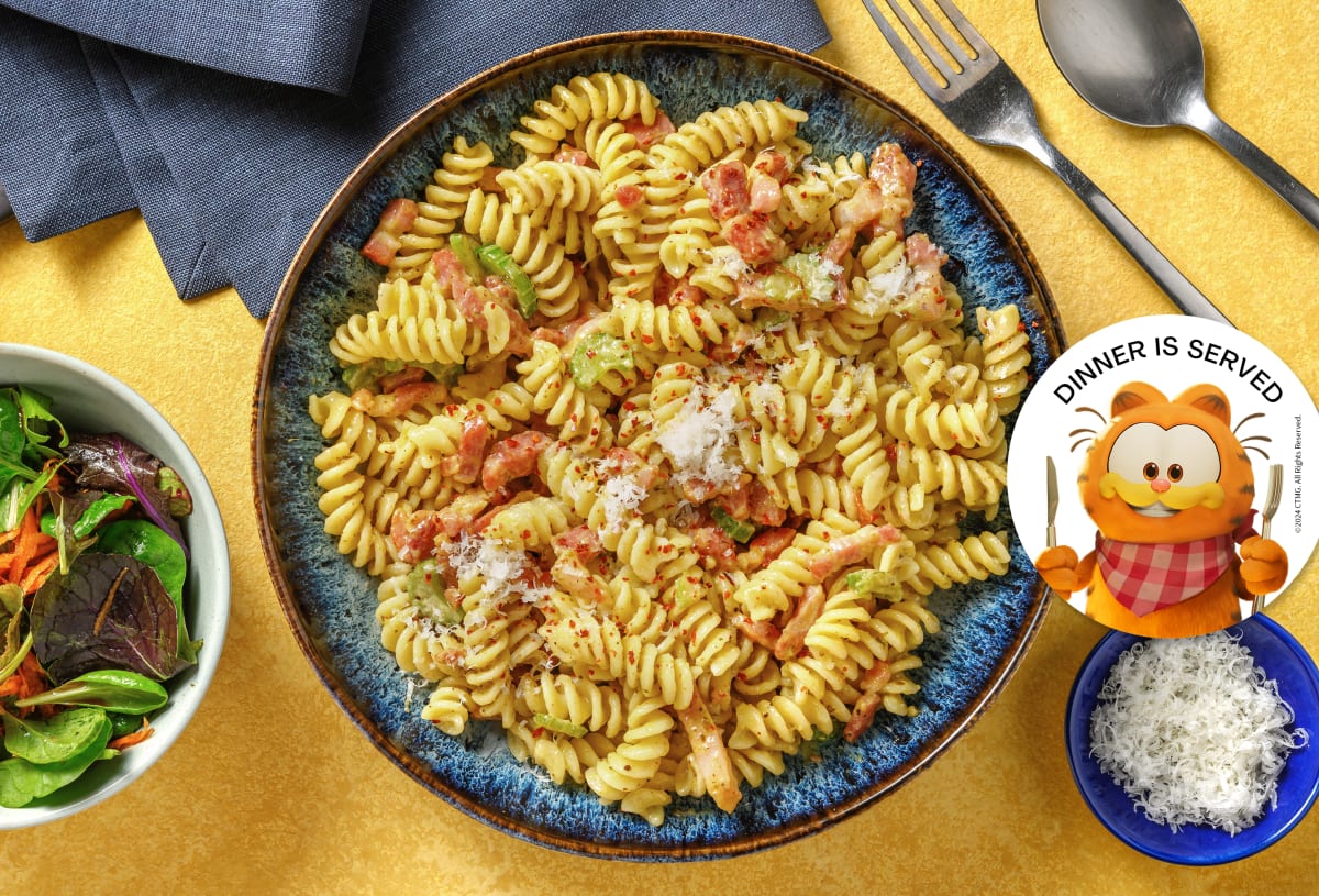 Snuggly Chicken, Bacon & Creamy Pesto Fusilli