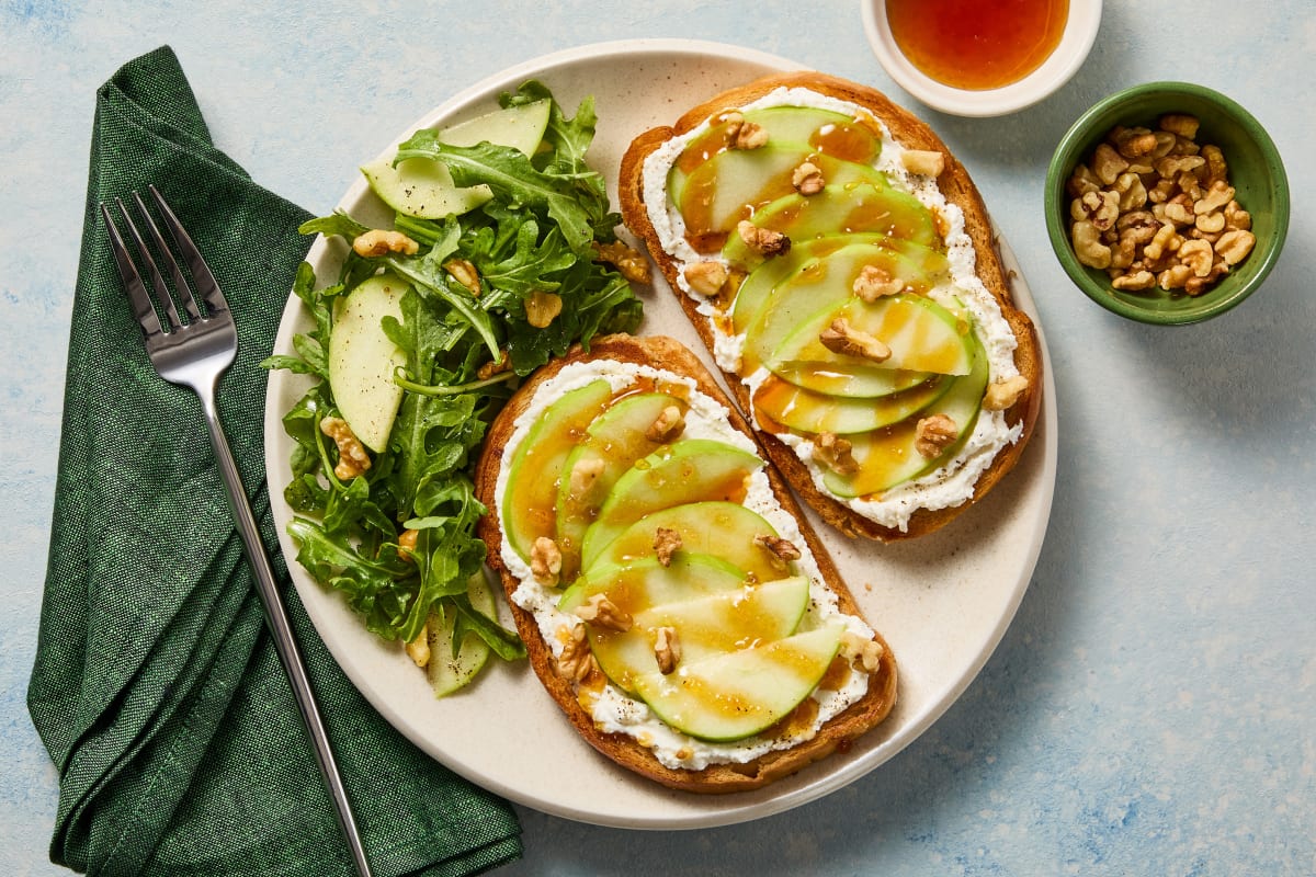 Apple, Ricotta & Hot Honey Toasts