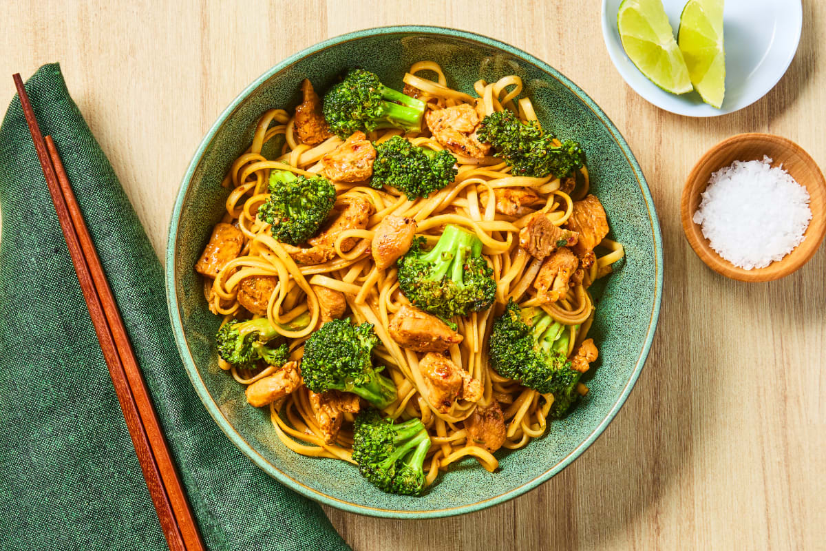 Sweet & Spicy Chicken Lo Mein