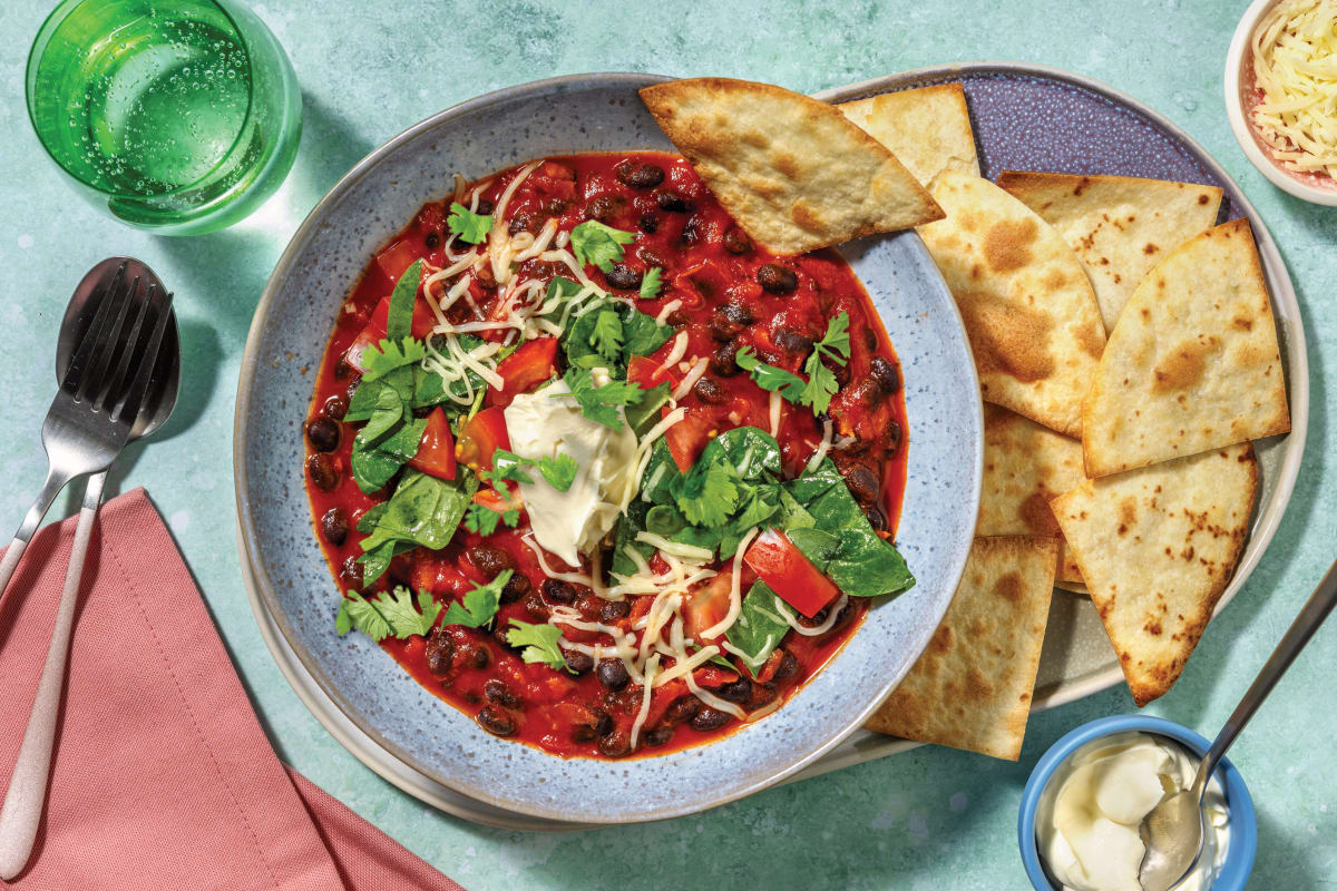 Smokey Beef, Black Bean Chilli & Tortilla Chips