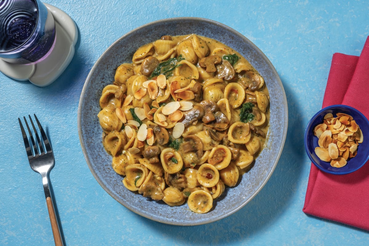 One-Pot Creamy Chicken, Pesto & Mushroom Pasta