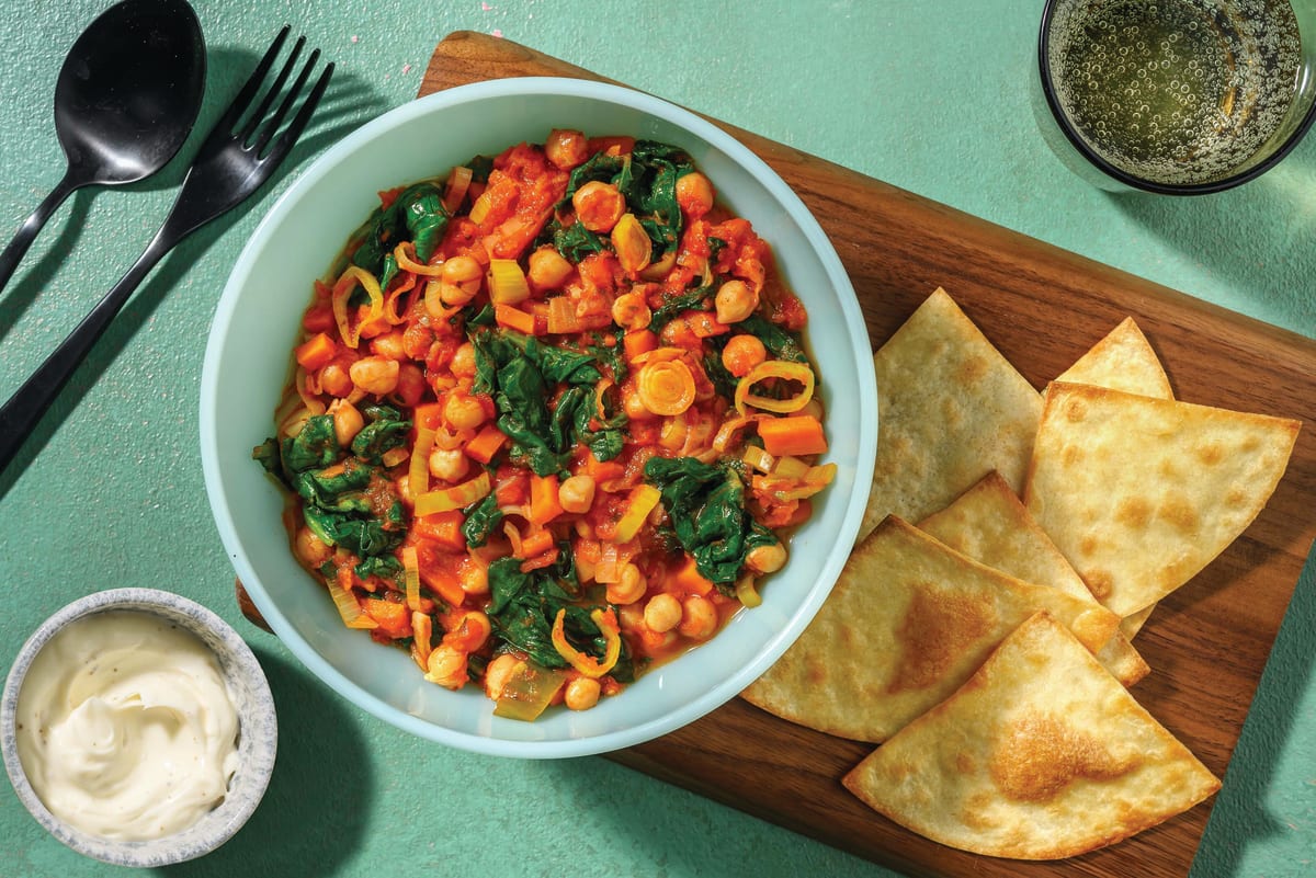 Middle Eastern-Style Chicken, Chickpea & Veggie Bowl