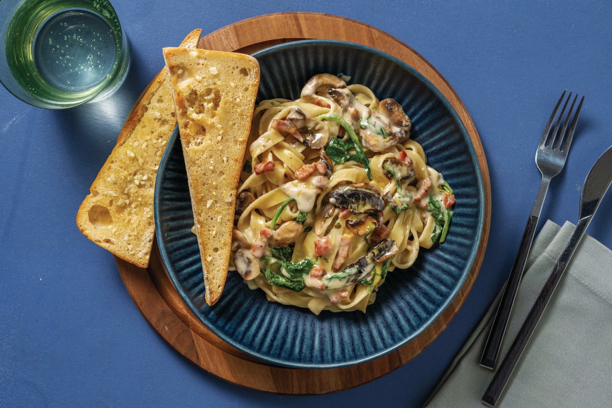 Chicken, Bacon & Mushroom Fettuccine Boscaiola