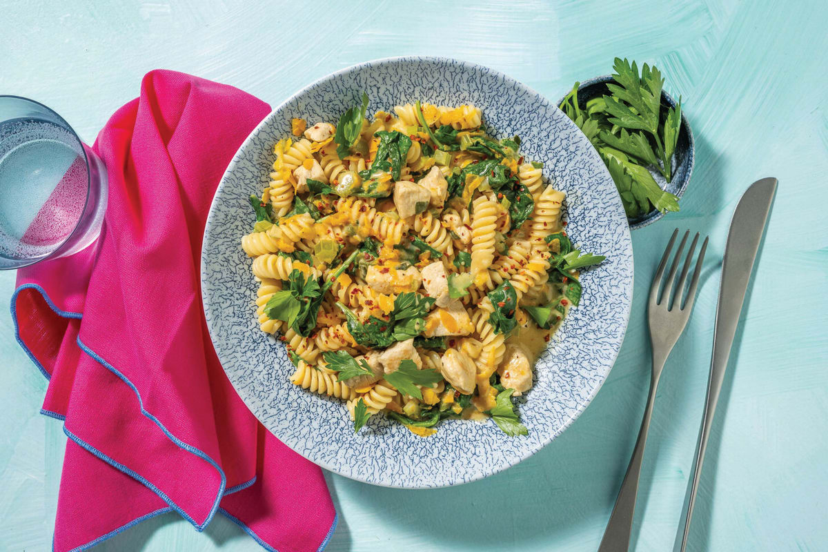 HelloHero: One-Pot Chicken & Veggie Fusilli