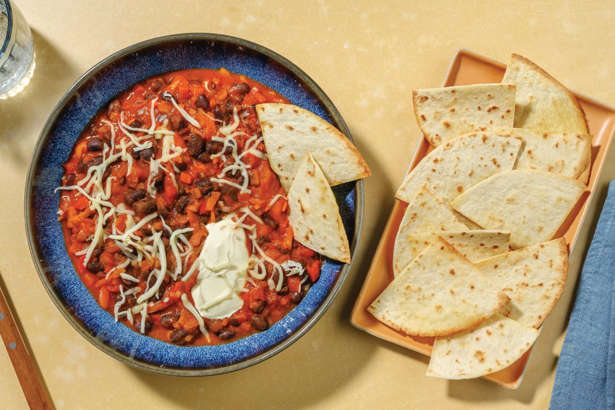 Speedy Black Bean Chilli & Tortilla Chips