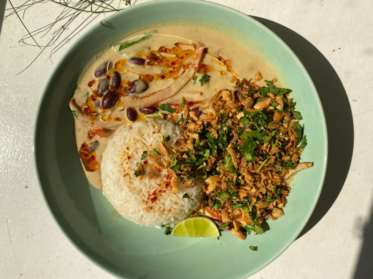 Mild Thai kidney bean curry