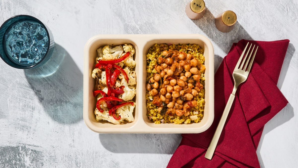 Tuscan-Style Chickpea Bowl