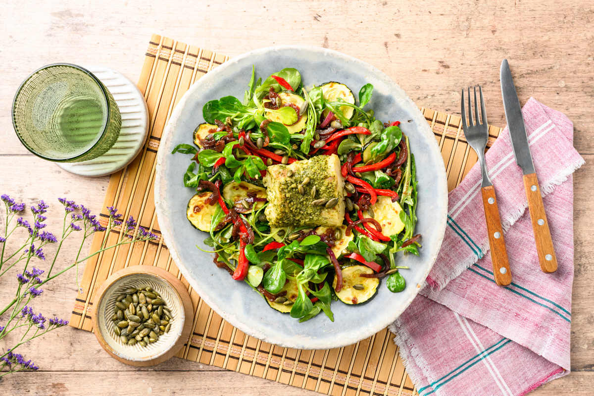 Ovengebakken pesto-heek met geroosterde groenten