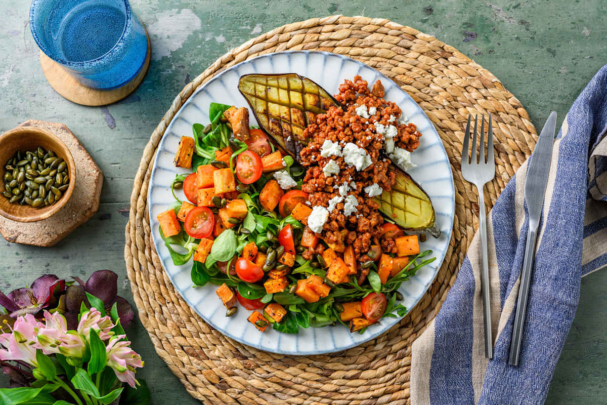 Loaded aubergine met veggie gehakt en feta