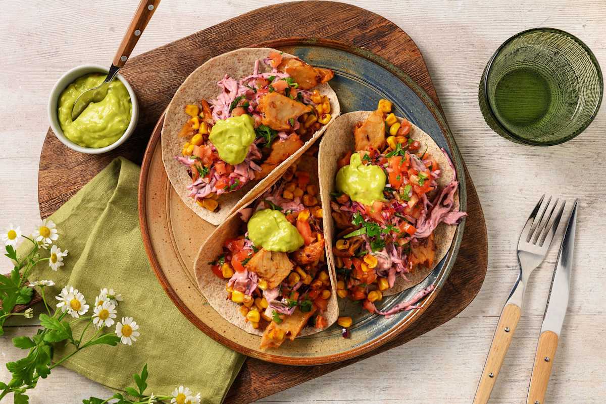 Vegan kiptaco's met tomatensalsa en koriander