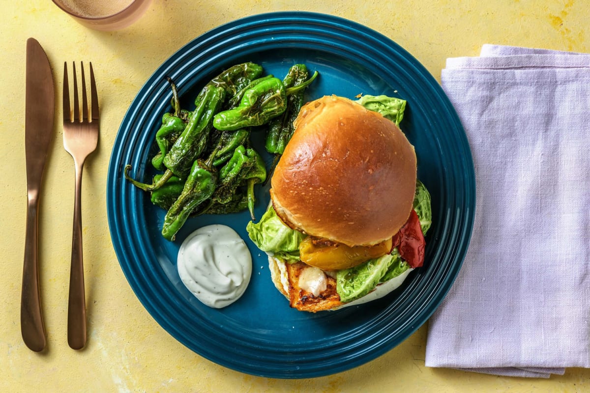 Burger Española! mit Hähnchen & Paprika-Antipasti