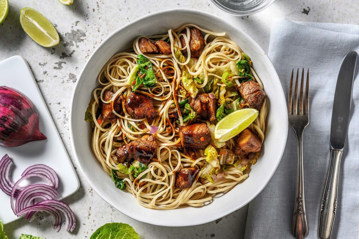 Salade de nouilles aux émincés de porc