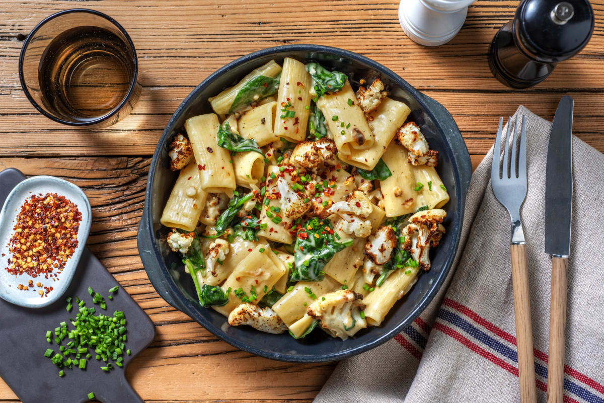 Cheesy Creamy Cauliflower Pasta 