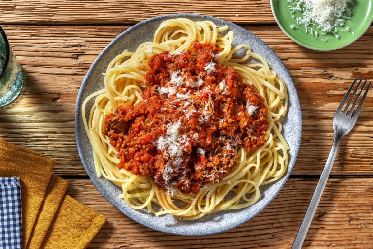 Klassische Pasta Bolognese mit Rindshack