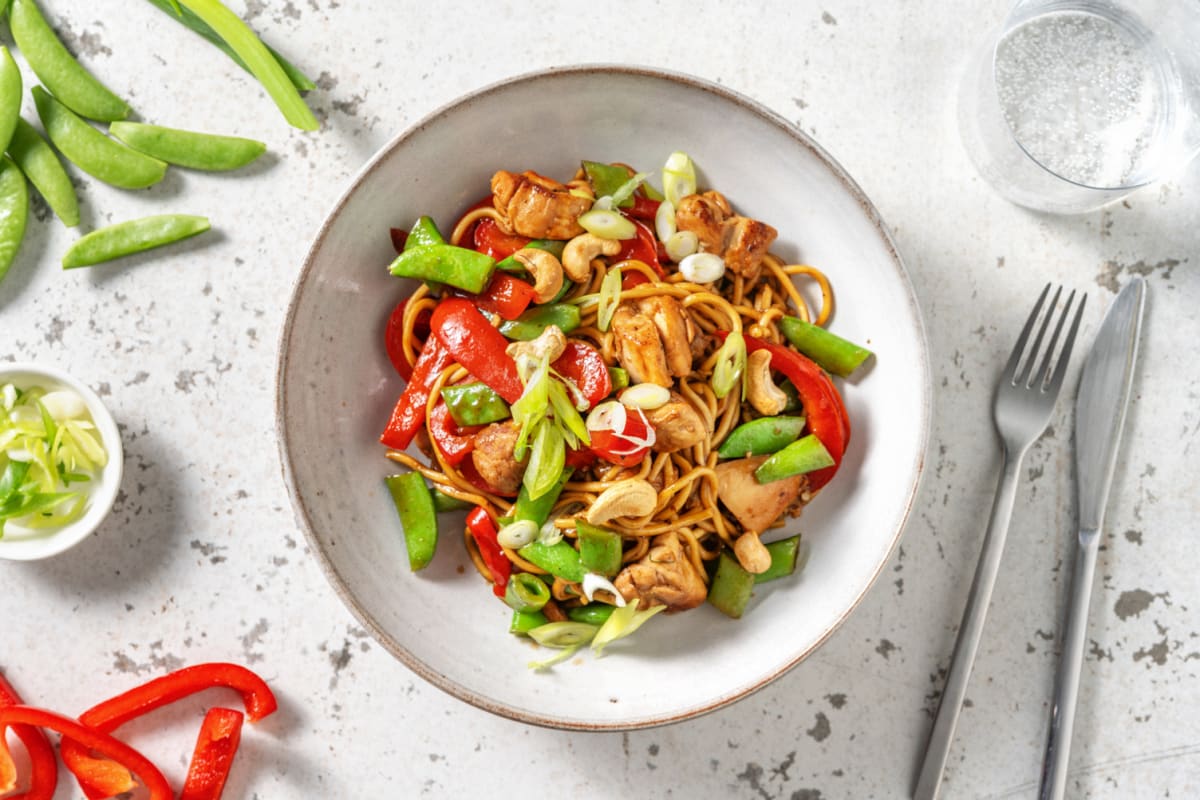 Fideos con pollo al estilo asiático