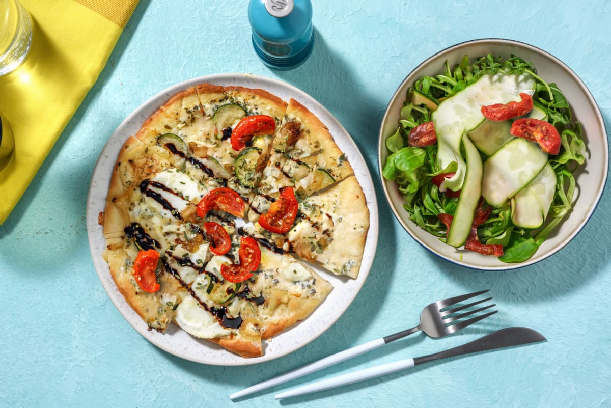 Pizza bianca mozza & courgette sur naan